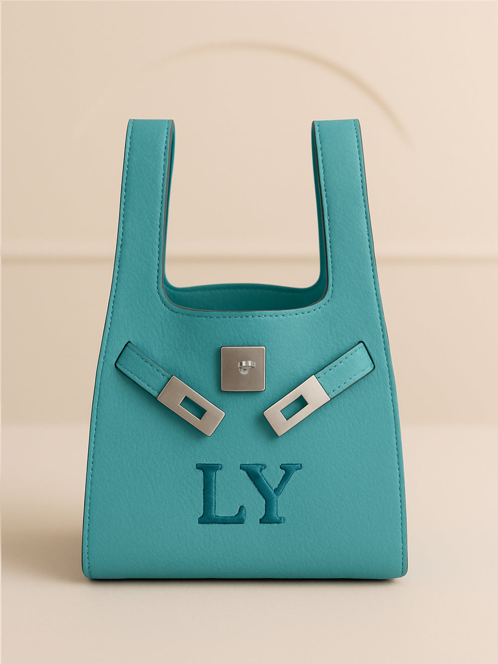 Vera – Your Signature in a Bag - XSESWARY